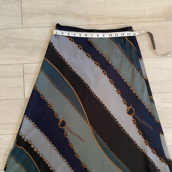 AnnTaylor Flare skirt, size 0. NWT - Picture 6 of 9